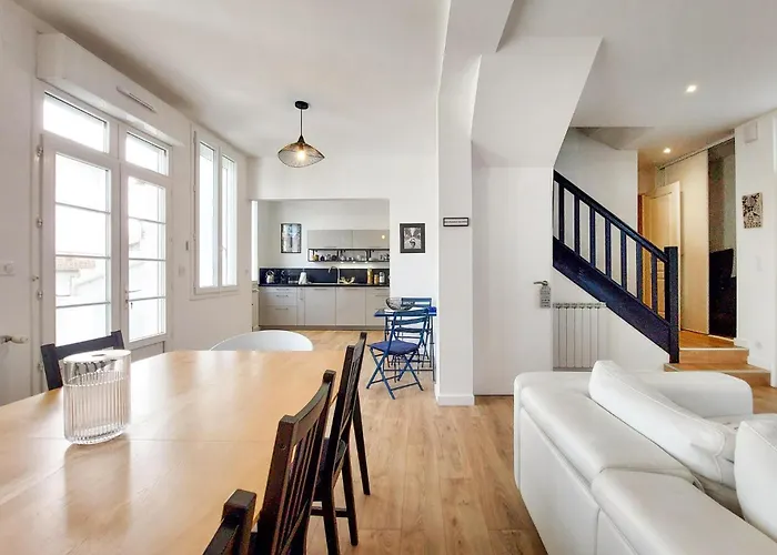 Holiday home Charmante Maison Proche *