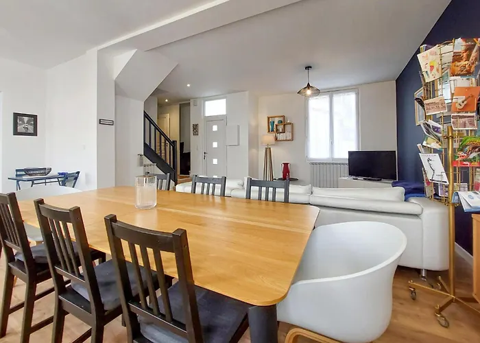 Charmante Maison Proche Holiday home